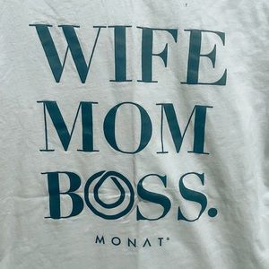 Monat Wife Mom Boss T-shirt